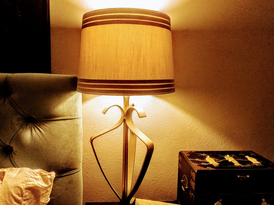 Photo brass bedside lamp